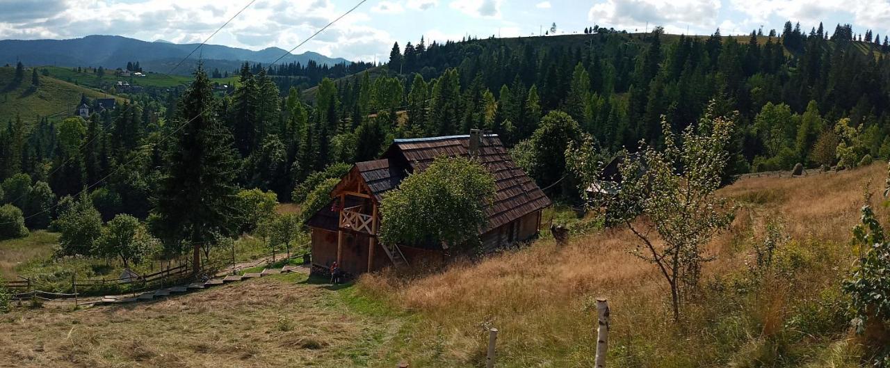 Приватна Садиба "Світлиця Гуцульщини" Vorokhta Exterior photo